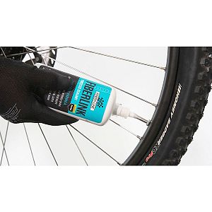 Bezdušový tmel Finish Line FiberLink Tubeless Tire Sealant 240ml