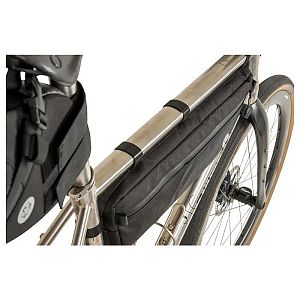 Brašna do rámu AGU Venture Tube Frame Bag Medium Black 4l