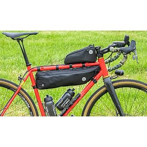 Brašna do rámu AGU Venture Tube Frame Bag Medium Black 4l