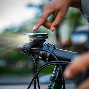 Přední světlo Blackburn Dayblazer 550 USB-C