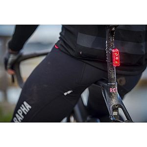 Sada světel Blackburn Dayblazer 1000 + Dayblazer 65 USB-C