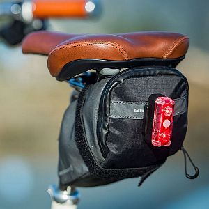 Zadní světlo Blackburn Dayblazer 65 USB-C